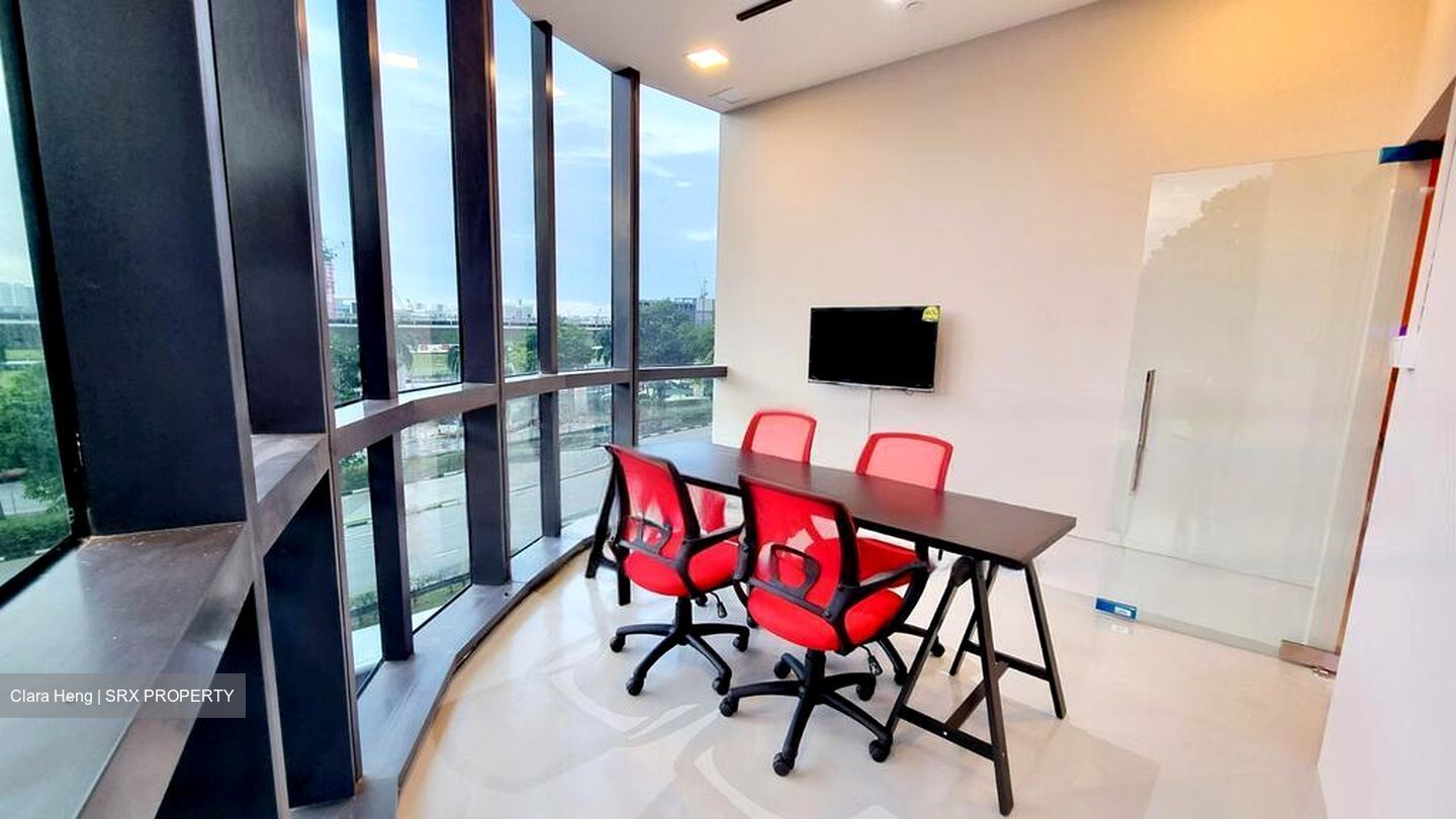 Woods Square (D25), Office #471641851